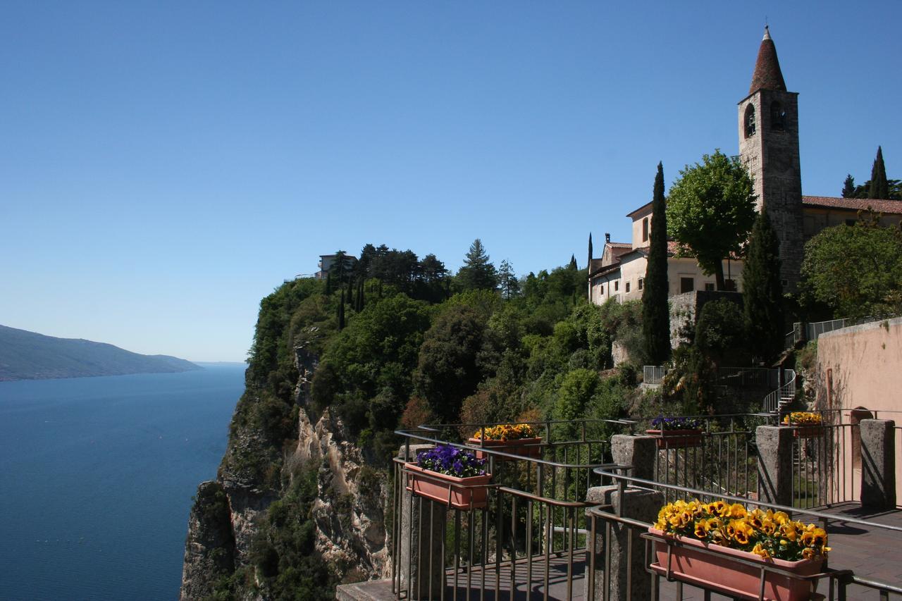 Casa Vacanze Regina Del Lago Tremosine Extérieur photo